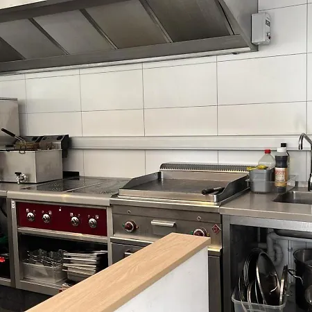 Maison De 30 Personnes Bouillon