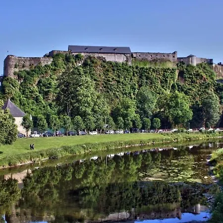 Maison De 30 Personnes ホテル 3*