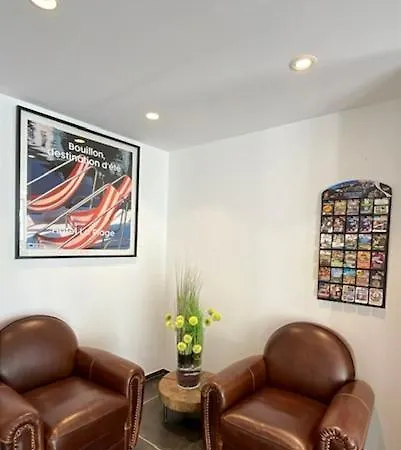 Maison De 30 Personnes Bouillon