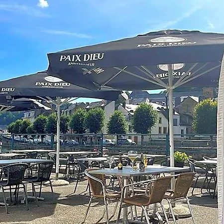 Maison De 30 Personnes ホテル 3*