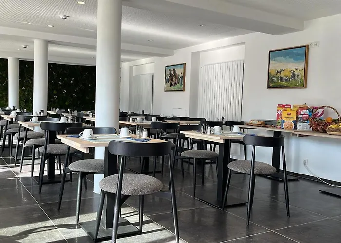 Hotel Maison De 30 Personnes Bouillon