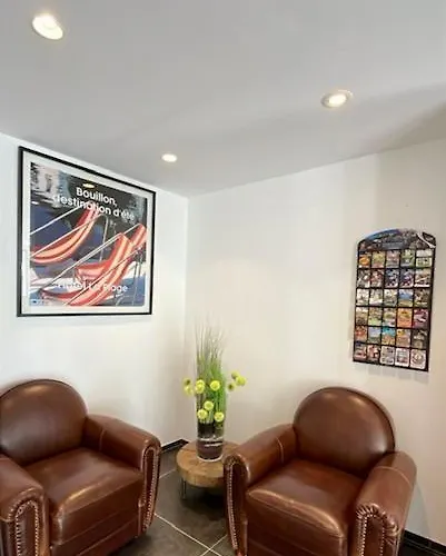 Maison De 30 Personnes Bouillon